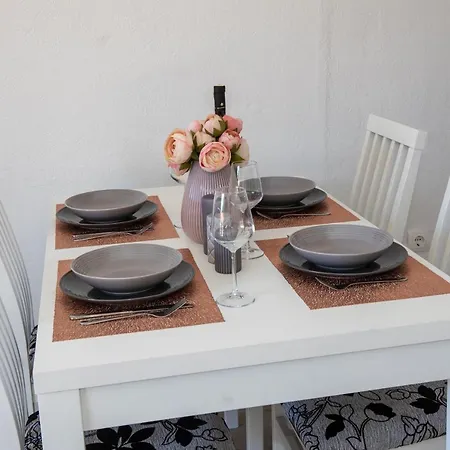 Sevo Apartman *
