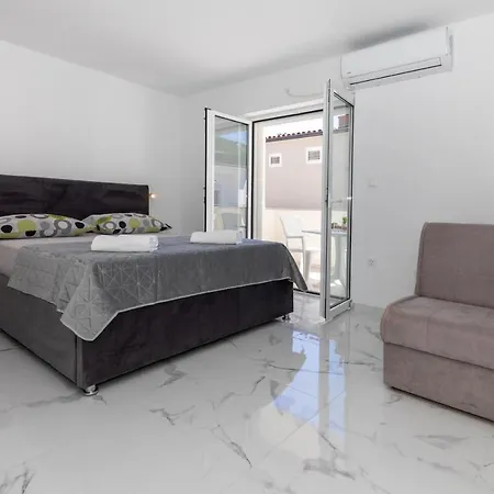Sevo Apartment